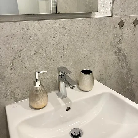 Goldstadt Cozy Smart - Schloessle