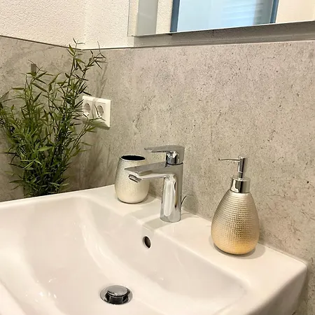 Goldstadt Cozy Smart - Schloessle *